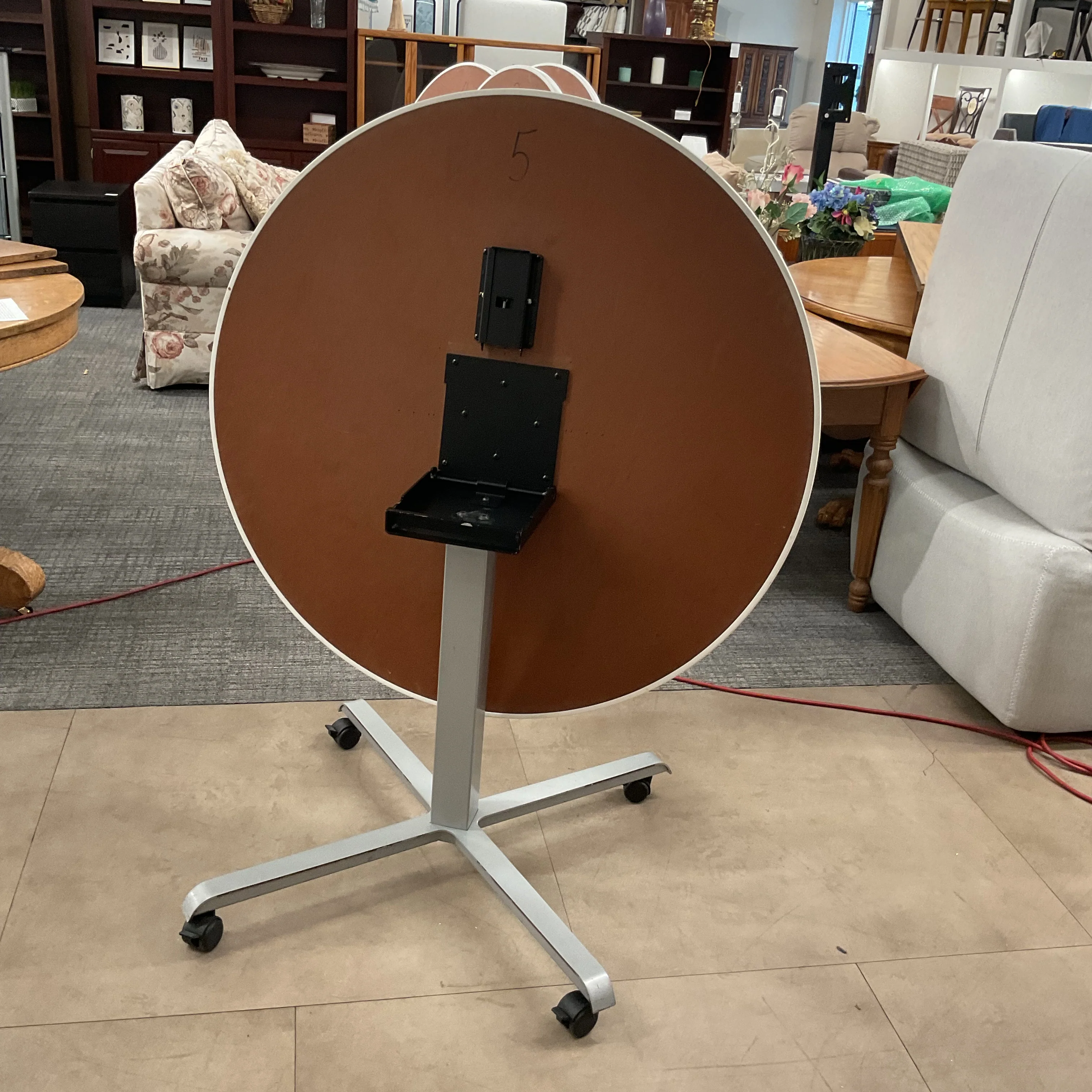 *WH*Cafeteria Table - Image 4